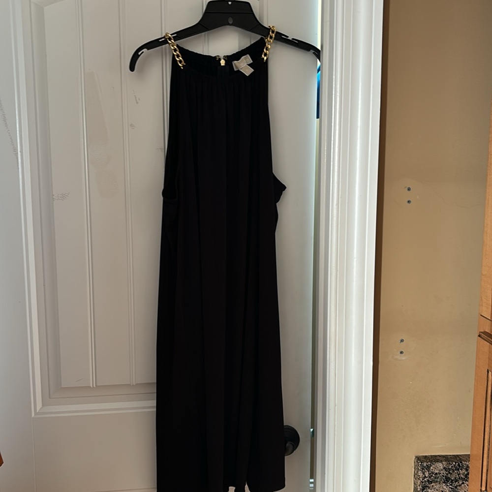 Dress - Picture 2 of 7